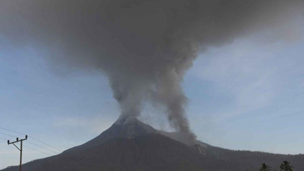 Erupsi Gunung Lewotobi Mereda, Layanan Penerbangan Kembali Normal