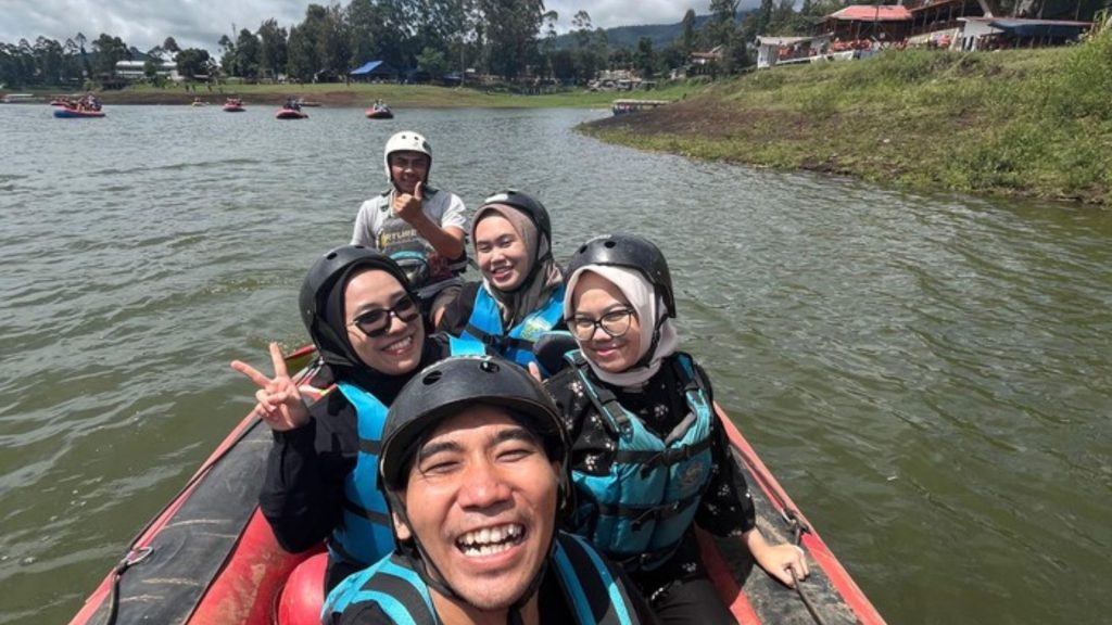 Wisata Uji Adrenalin Pangalengan, Rafting di Situ Cileunca