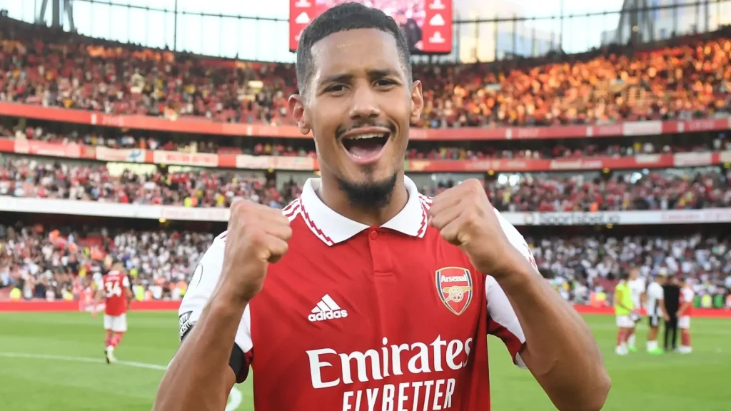 William Saliba Tegaskan Masih Betah di Arsenal