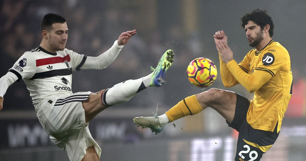 Wolverhampton Kalahkan Manchester United 2-0 di Molineux